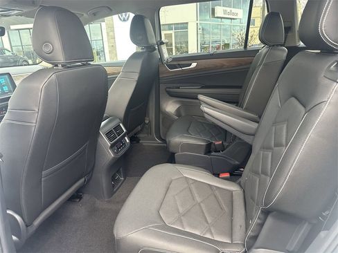 New 2026 Volkswagen Atlas SE image 27