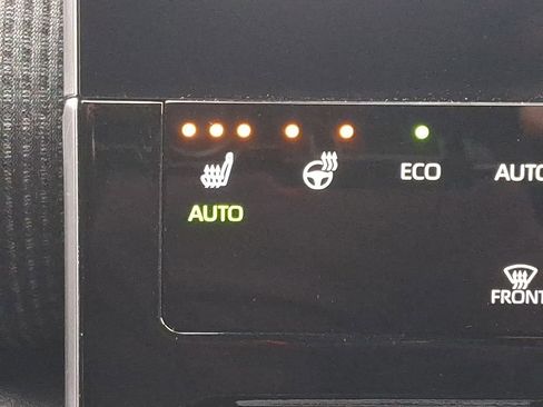 Used 2024 Subaru Solterra Limited image 22