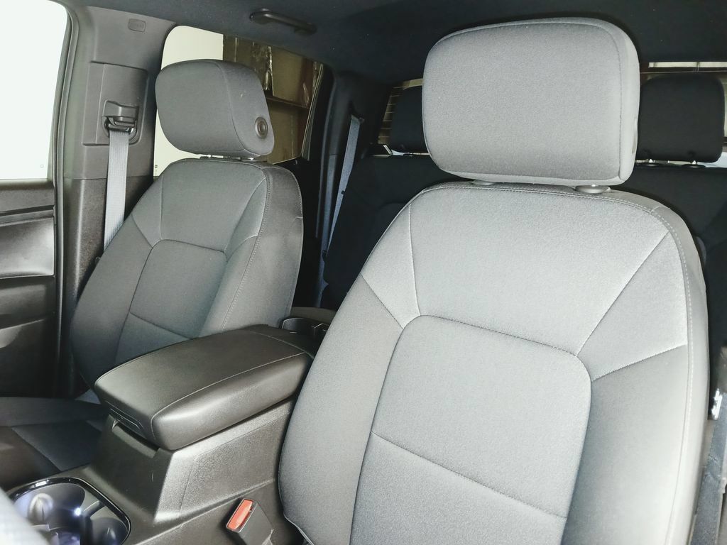 Used 2024 Chevrolet Colorado Trail Boss w/ Technology Package AWD/4WD image 10