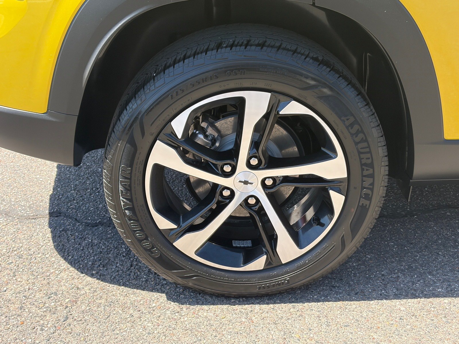 Used 2024 Chevrolet Trax RS w/ Driver Confidence Package FWD image 9