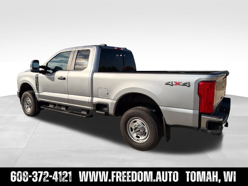 Used 2023 Ford F250 XL w/ Snow Plow Prep Package AWD/4WD image 4