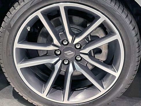 Used 2023 Dodge Challenger R/T image 10