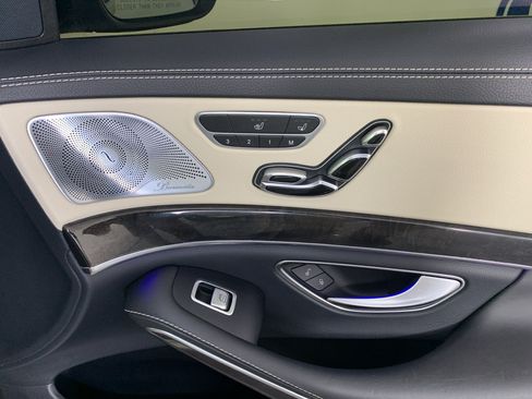Used 2015 Mercedes-Benz S 550 Sedan image 42