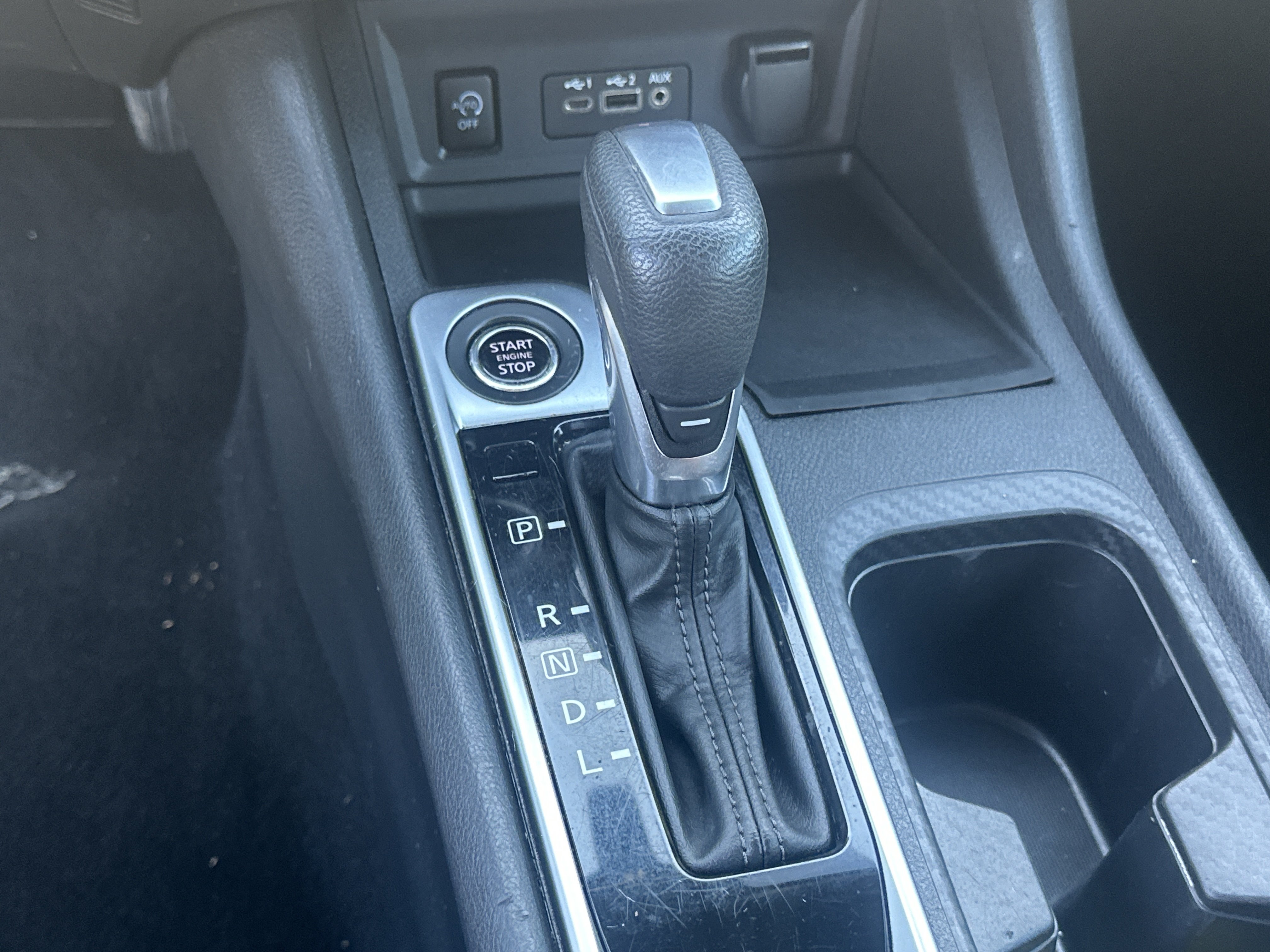 Used 2024 Nissan Sentra SV FWD image 28