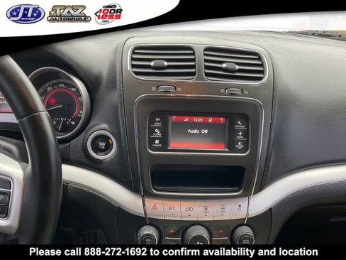 Used 2016 Dodge Journey SXT image 19