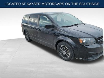 Used 2016 Dodge Grand Caravan SE