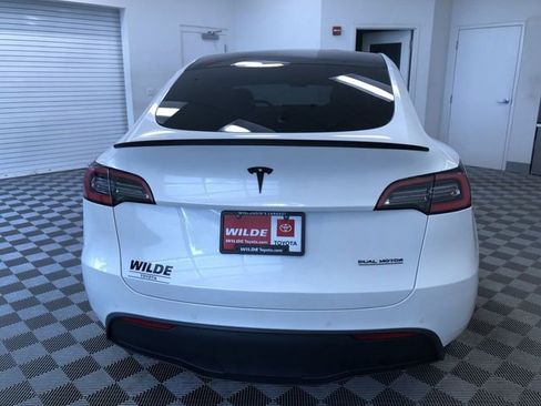 Used 2021 Tesla Model Y Long Range AWD/4WD image 13