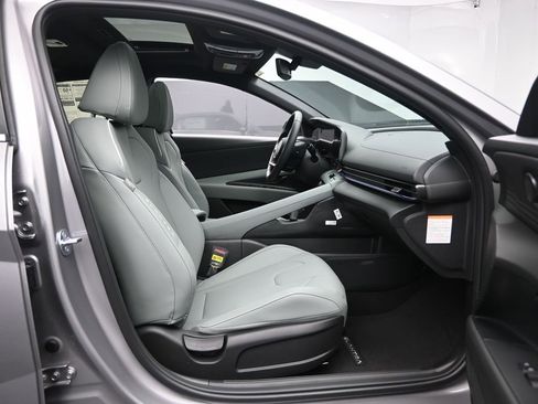 New 2026 Hyundai Elantra Limited image 31