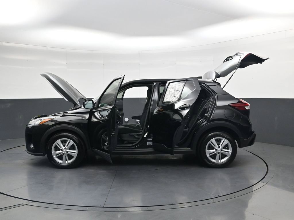 Certified 2025 Nissan Kicks Play S FWD image 44