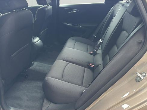 Used 2022 Chevrolet Malibu LS FWD image 11