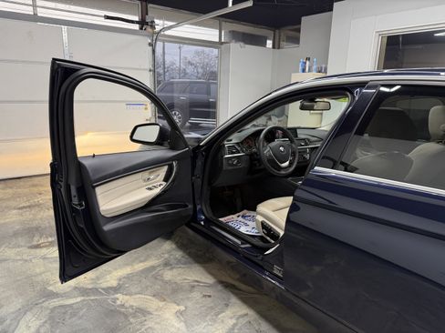 Used 2014 BMW 328i xDrive Sedan image 11