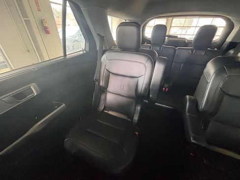 Used 2023 Ford Explorer Limited image 48
