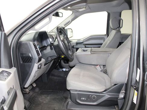 Used 2016 Ford F150 XLT w/ Equipment Group 302A Luxury image 19