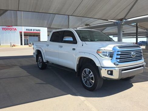 Used 2019 Toyota Tundra Platinum AWD/4WD image 4