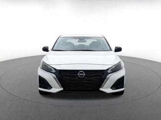 Used 2025 Nissan Altima 2.5 SV FWD video 2