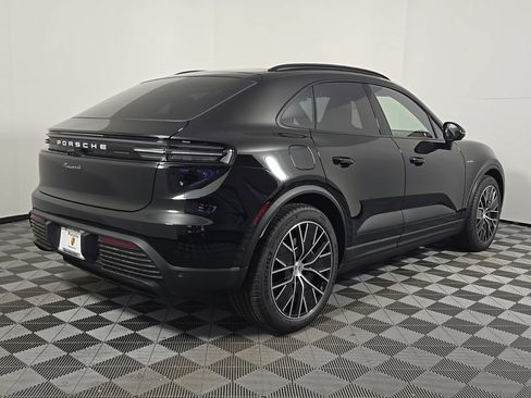 Certified 2026 Porsche Macan 4 Electric AWD/4WD image 7