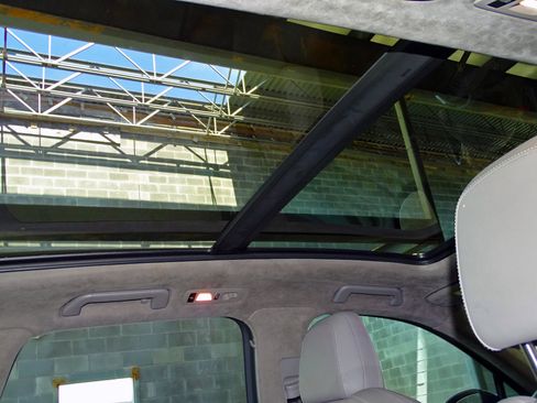 Used 2014 Porsche Cayenne GTS image 21