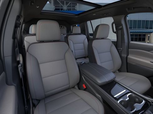 New 2026 Chevrolet Traverse LT w/ Enhanced Driving Package FWD image 16