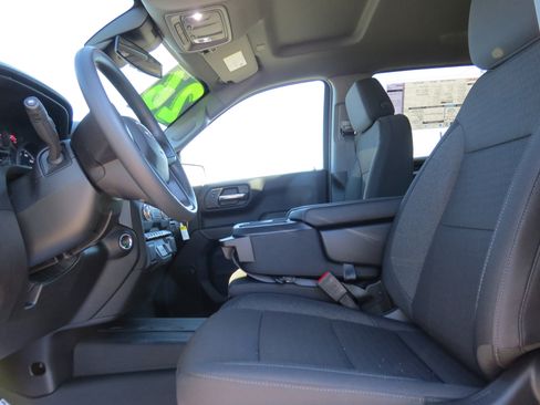 New 2026 GMC Sierra 1500 Pro image 17