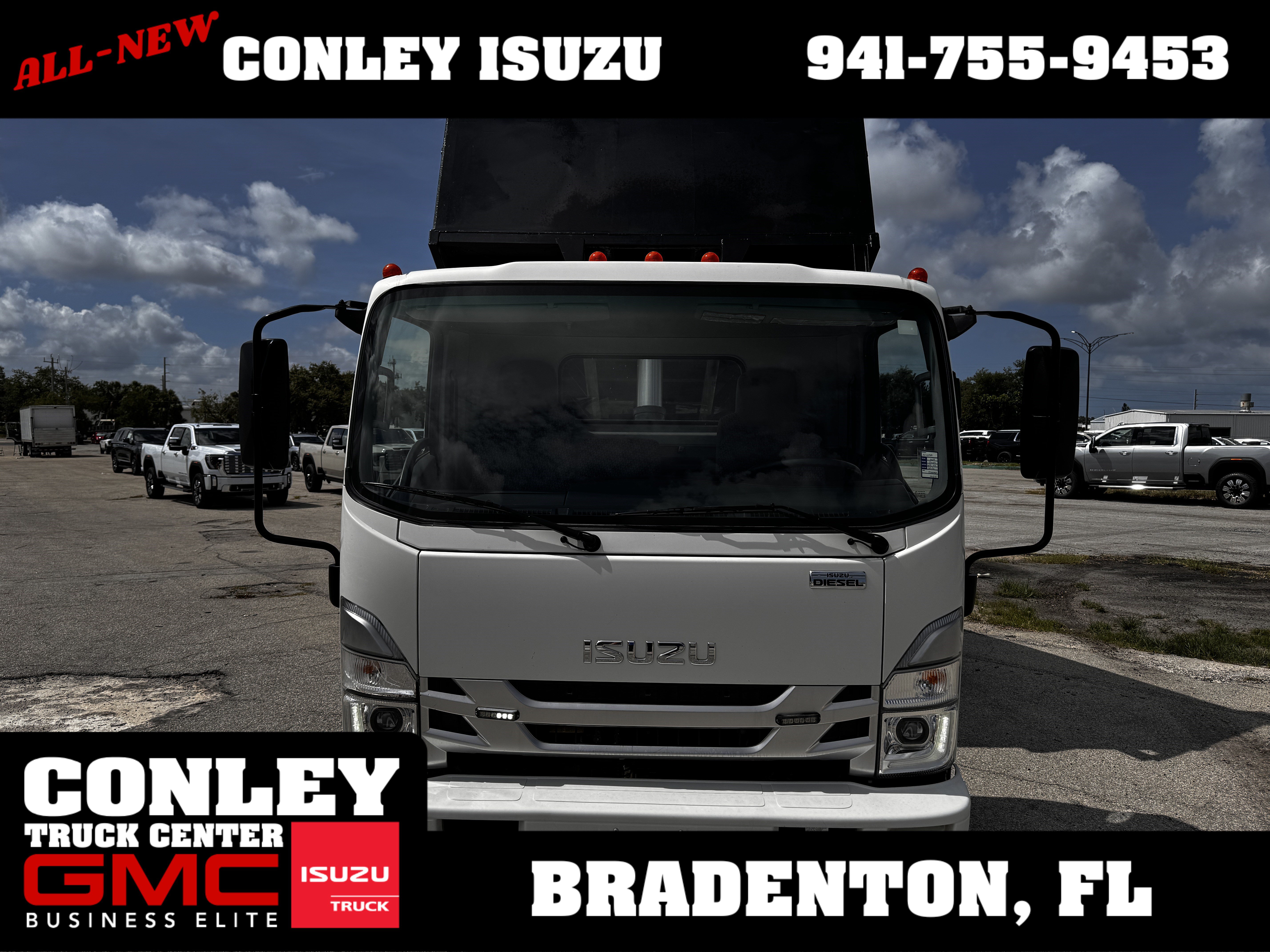 Used 2023 Isuzu NPR RWD image 2
