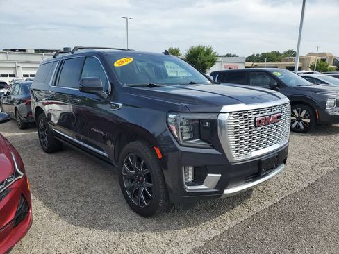 Used 2023 GMC Yukon XL Denali AWD/4WD image 24