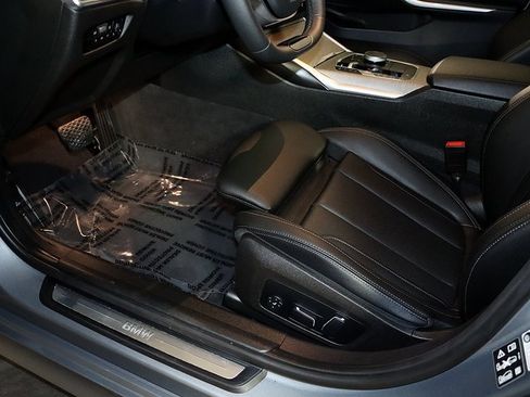 Used 2025 BMW 330i xDrive Sedan image 25