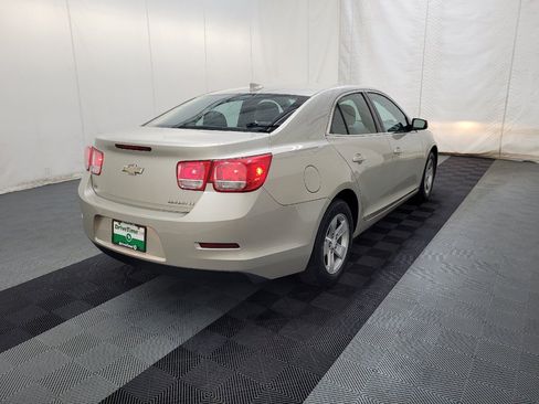 Used 2016 Chevrolet Malibu LT FWD image 9