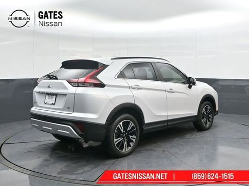 Used 2024 Mitsubishi Eclipse Cross SE image 2