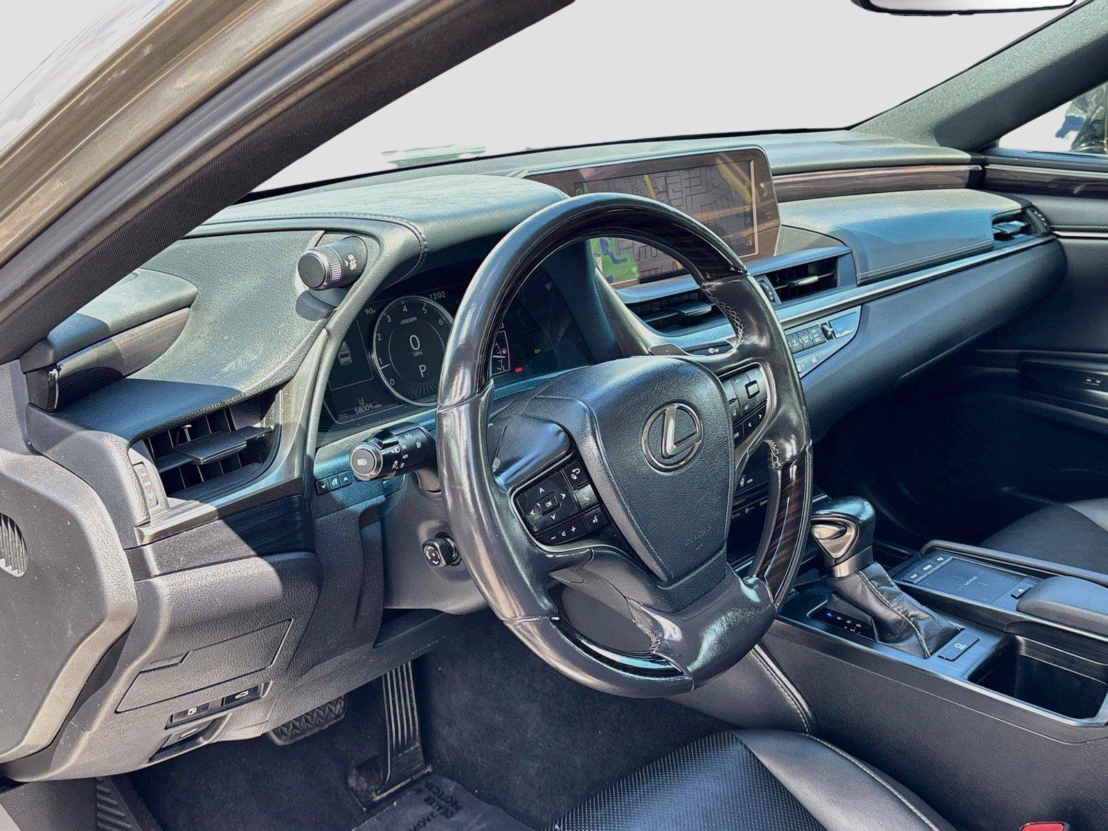 Used 2021 Lexus ES 250 w/ Premium Package AWD/4WD image 9