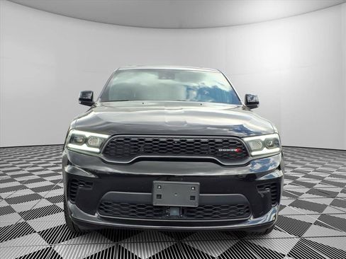 Used 2024 Dodge Durango GT AWD/4WD image 3