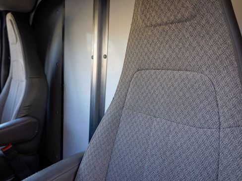 Used 2018 Chevrolet Express 3500 w/ Power Convenience Package image 13