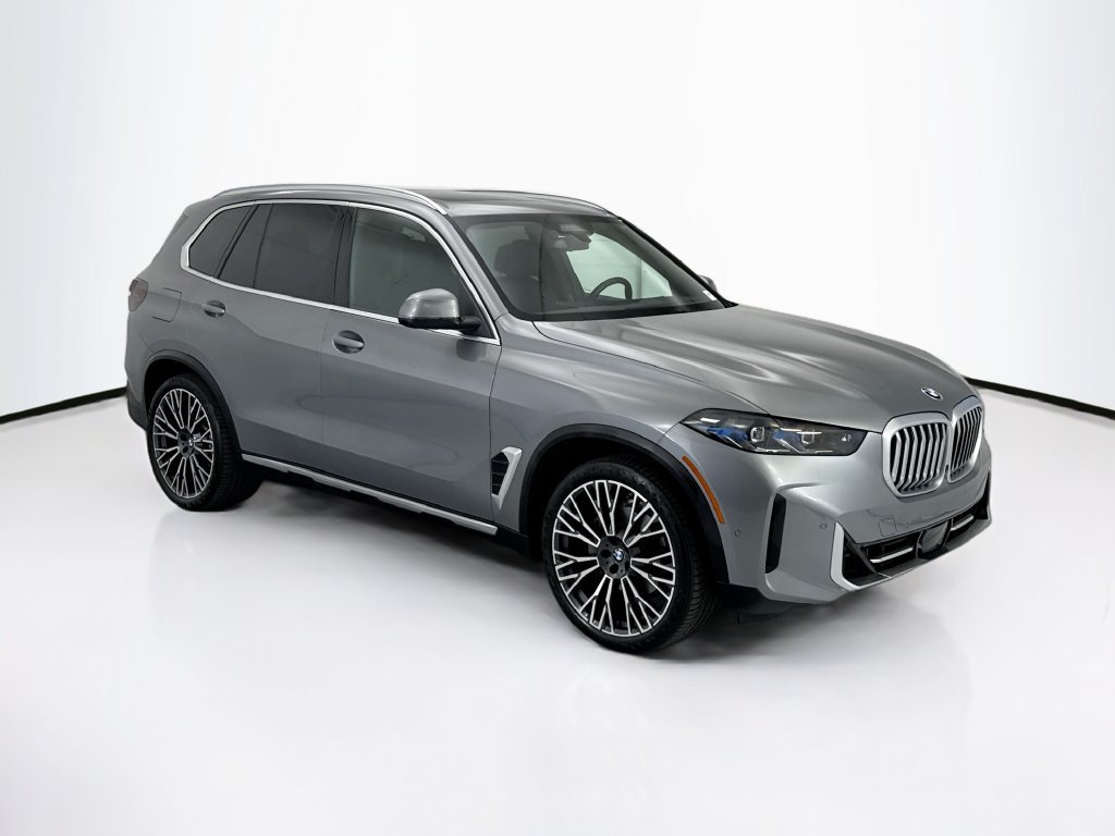 Certified 2026 BMW X5 xDrive40i AWD/4WD image 3