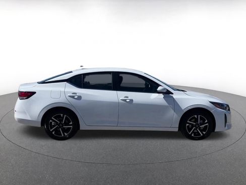 Used 2025 Nissan Sentra SV image 16