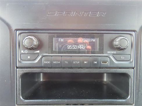 Used 2019 Mercedes-Benz Sprinter 170 image 21