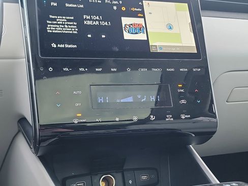 Certified 2024 Hyundai Tucson Limited image 18