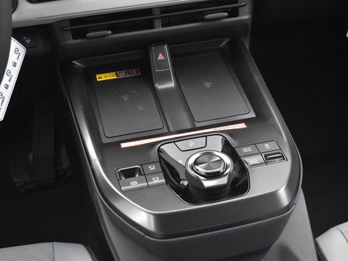 New 2026 Subaru Solterra Limited XT image 20