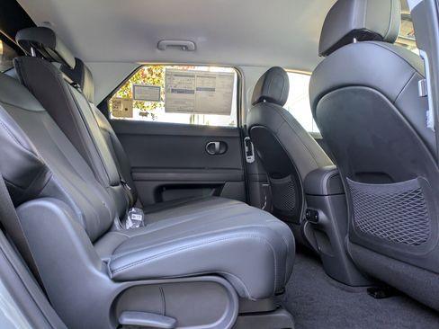 New 2026 Hyundai Ioniq 5 SEL image 10