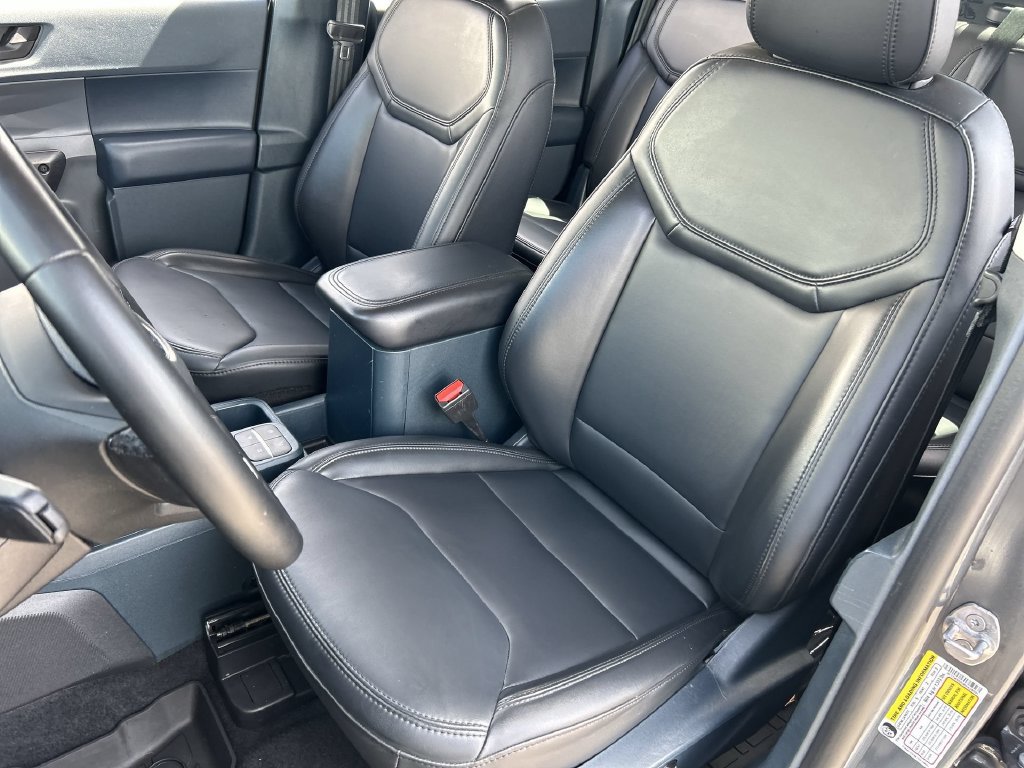 Used 2024 Ford Maverick Lariat w/ Black Appearance Package AWD/4WD image 19