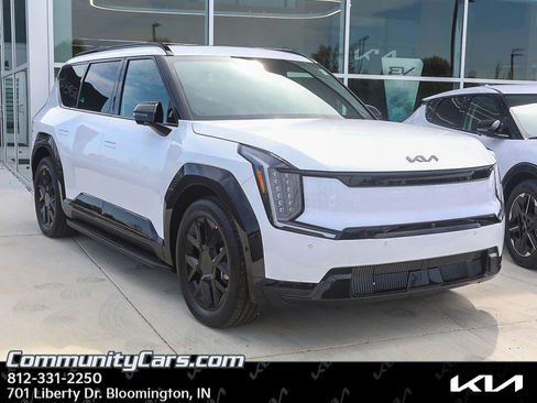 New 2026 Kia EV9 Land w/ Nightfall Edition Package image 1