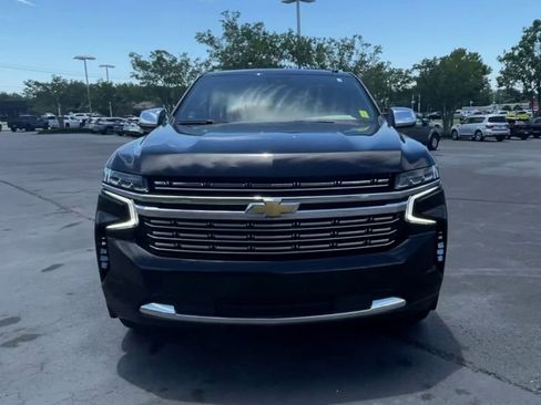 Used 2023 Chevrolet Tahoe Premier RWD image 3