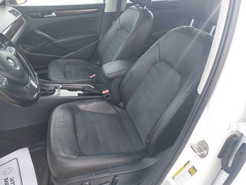 Used 2015 Volkswagen Passat TDI SEL Premium FWD image 12