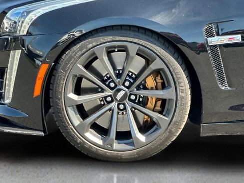 Used 2018 Cadillac CTS V w/ Carbon Fiber Package image 25