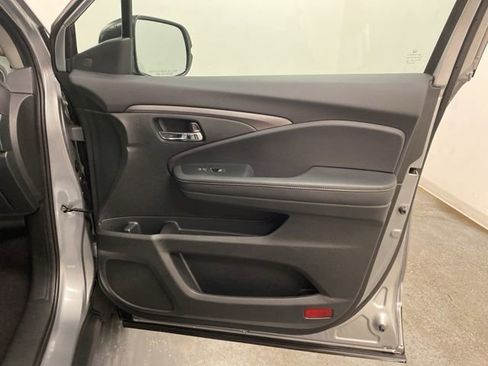Certified 2023 Honda Ridgeline RTL image 25