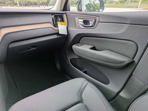 New 2026 Volvo XC60 B5 Core AWD/4WD image 19