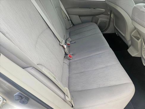 Used 2014 Subaru Outback 2.5i Premium w/ Accessory Value Package (OY1) image 17