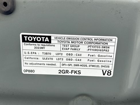 Used 2023 Toyota Tacoma TRD Off-Road w/ Black Out Package (TMS) AWD/4WD image 19