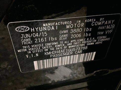 Used 2016 Hyundai Elantra SE image 33