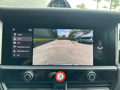 New 2026 Porsche Macan AWD/4WD image 27