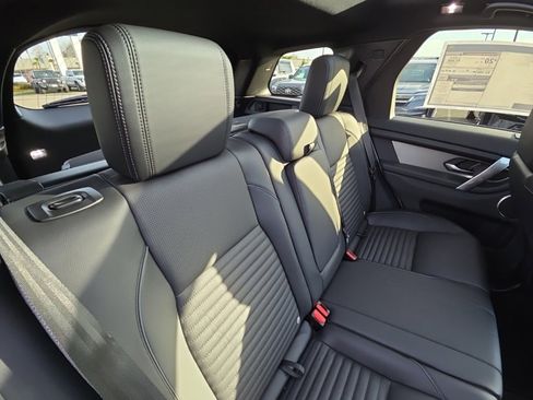 New 2026 Land Rover Discovery Sport Landmark image 18