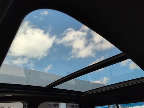 Used 2021 RAM 1500 Limited w/ Off Road Group image 24